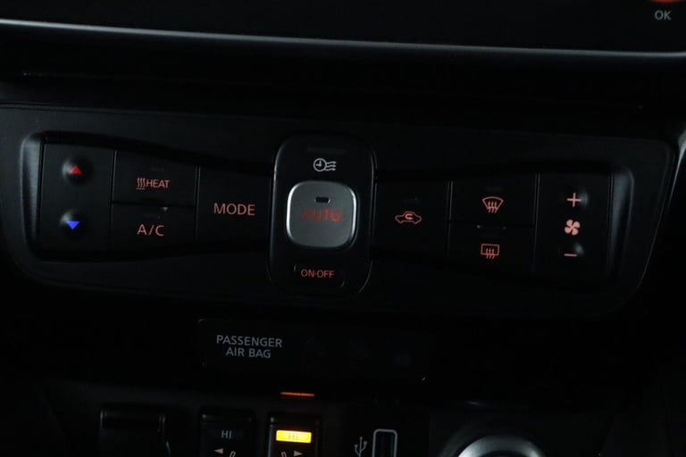 2019 Nissan Leaf 40kWh Tekna Auto 5dr HATCHBACK Electric Automatic