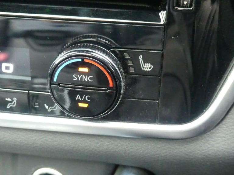 2022 Nissan Qashqai 1.3 DiG-T MH 158 Tekna 5dr Xtronic HATCHBACK PETROL Automatic