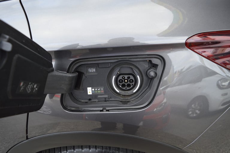 2020 Vauxhall Grandland X 1.6 Hybrid4 300 Business Ed Nav Premium 5dr Auto LEATHER INT PHEV HATCH...