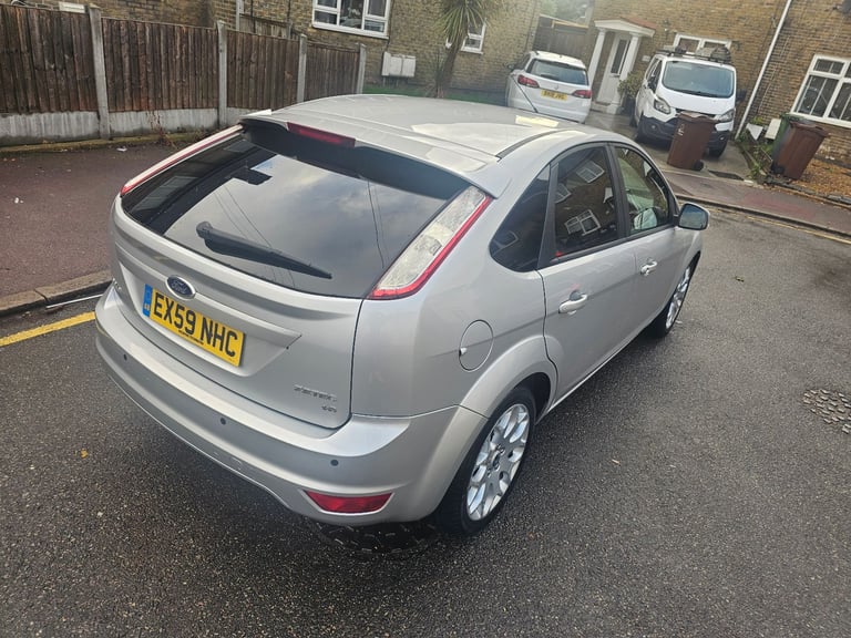 focus 1.6 zetec F.S.H NEW CLUTCH NEW CAMBELT LONG MOT JUNE 2026 DRIVES AN LOOKS PERFECT 