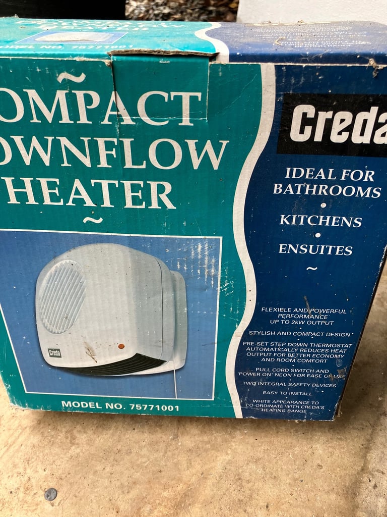 Compact down flow heater 