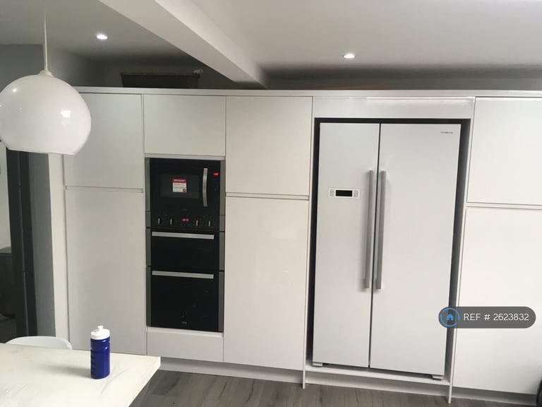 3 bedroom house in Wood Lane, Dagenham, RM8 (3 bed) (#2623832)
