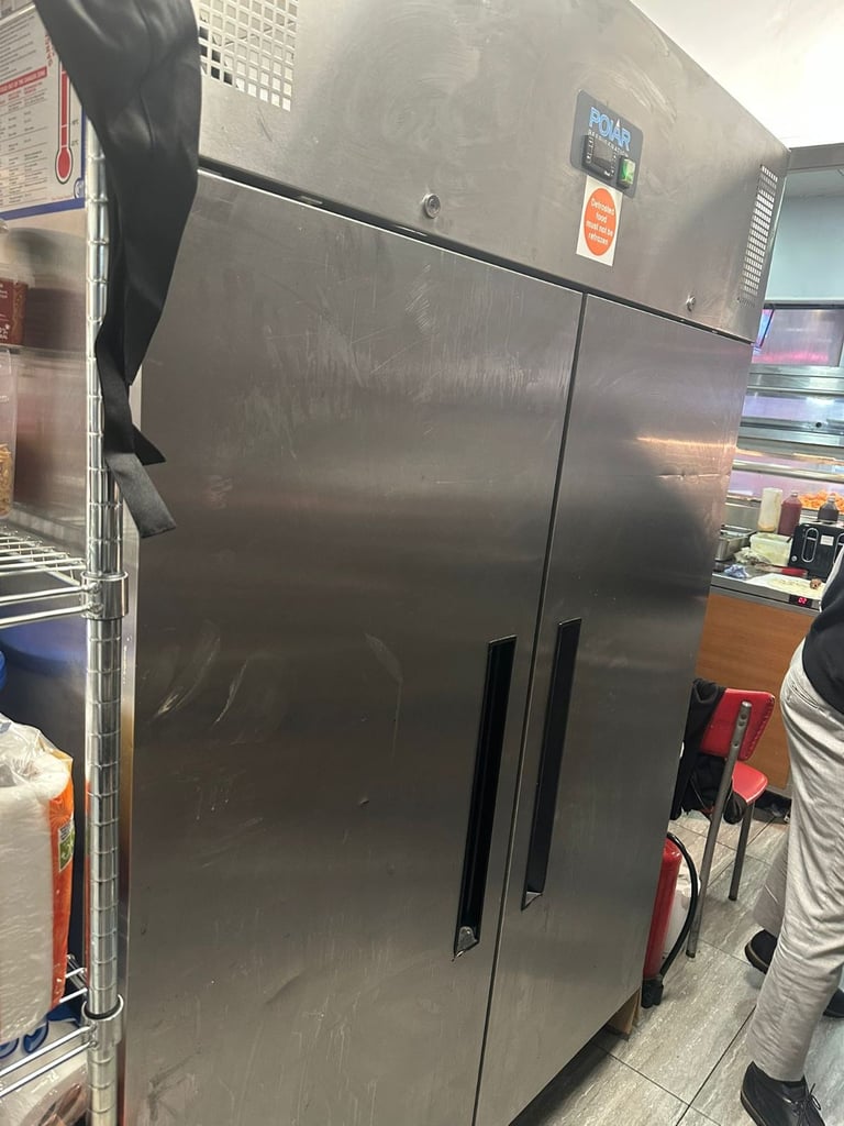 Commercial catering equipment Double door polar fridge restaurant kitchen trailer items 