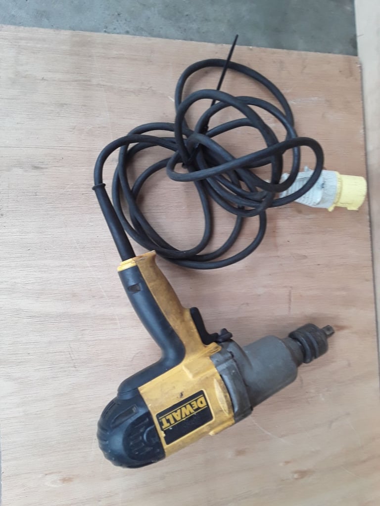                     ☆☆HILTI RESIPRECATIN  SAW  + DEWALT 110 NUT RUNNER☆☆ 