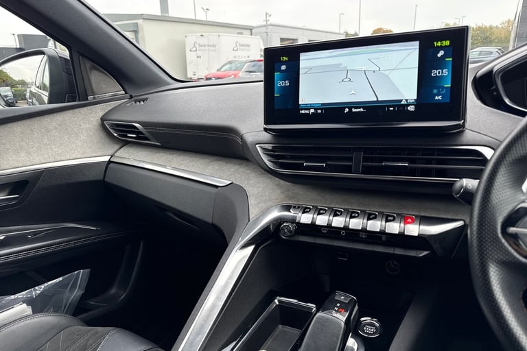 2022 Peugeot 3008 1.6 13.2kWh GT Premium e-EAT Euro 6 (s/s) 5dr SUV PETROL/ELECTRIC Automatic