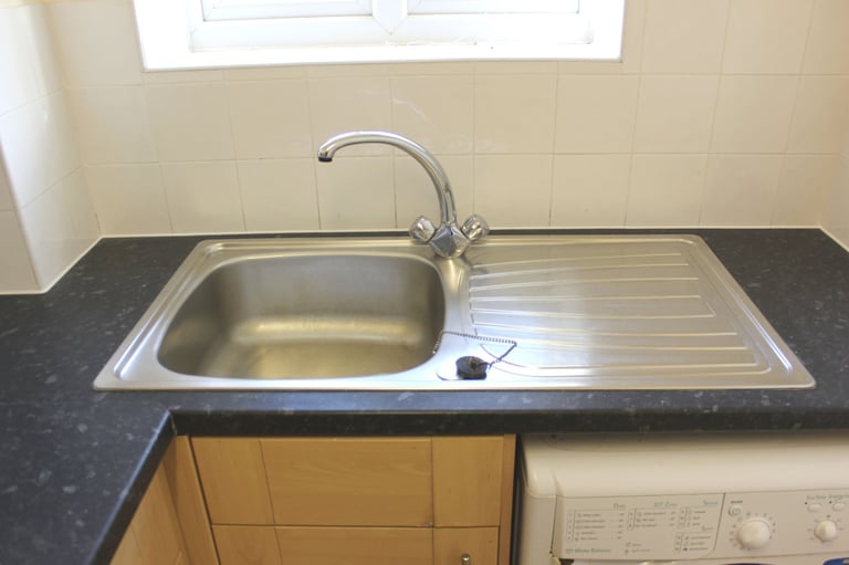 ATTENTION: Two Bedroom Apartment in Wolverhampton (Wednesfield) - Available Now!!!