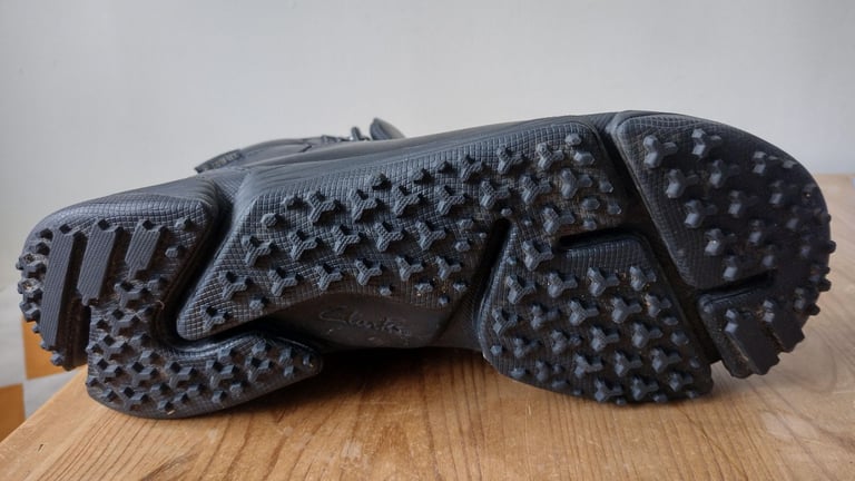 Clarks womens' TRI PATH DAY 2 GTX black leather boots,  SIZE UK 5 (38) - RRP £135.