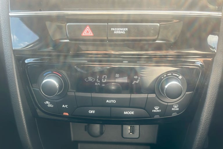  Suzuki Vitara 1.4 Boosterjet Mhev Sz5 Suv 5dr Petrol Hybrid Manual Allgrip