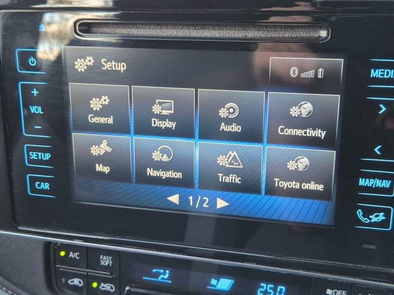 2018 Toyota Auris 1.8 VVT-h Icon Tech Hatchback 5dr Petrol Hybrid CVT Euro 6 (s/s) (136 ps) Hatch...