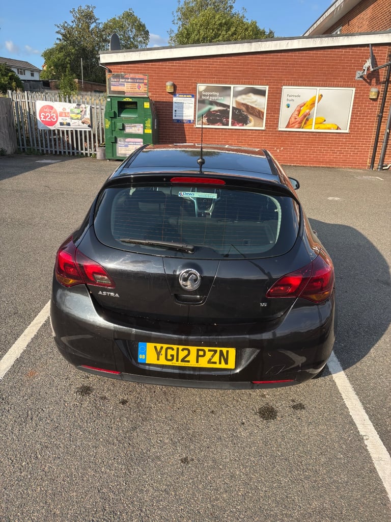 Vauxhall, ASTRA, Hatchback, 2012, Manual, 1598 (cc), 5 doors