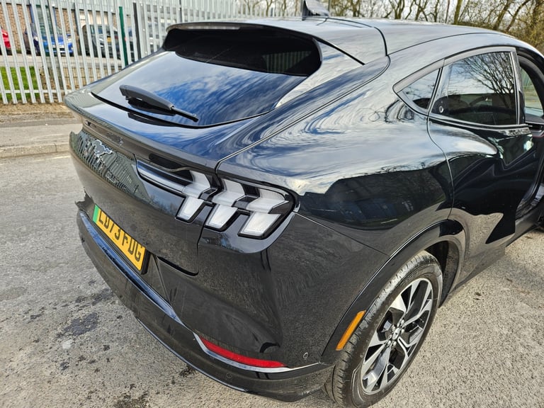 2023 73 Ford Mustang MACHE-E 216kW Extended Range 91kWh RWD Auto Damaged Salvage