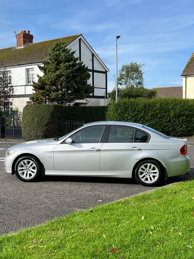 BMW, 3 SERIES, Saloon, 2007, Manual, 1995 (cc), 4 doors