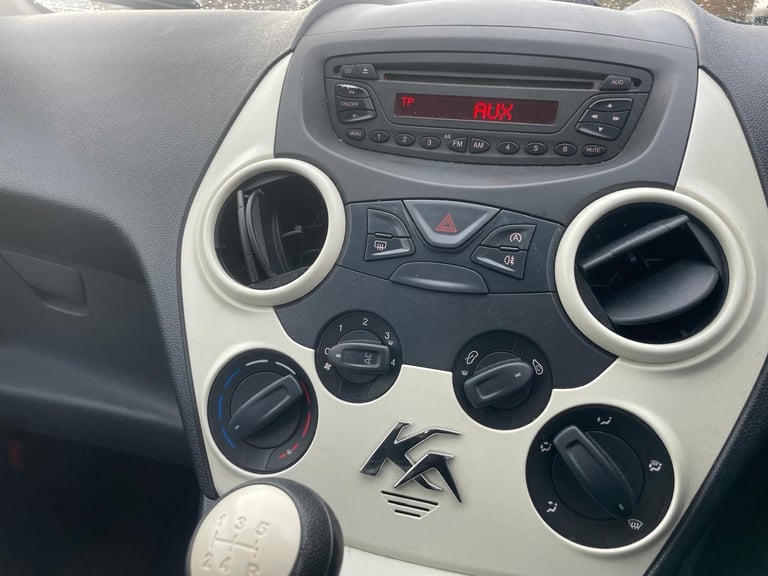 FORD KA 1.2 EDGE S/S 13 REG RED 3 DOOR HATCHBACK MOT JANUARY 28TH 2026 TAX £35 SERVICE HISTORY