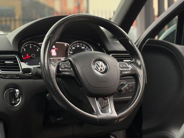 VOLKSWAGEN TOUAREG 3.0 TDI V6 BlueMotion Tech R-Line Tiptronic 4WD Euro 5 (s/s)