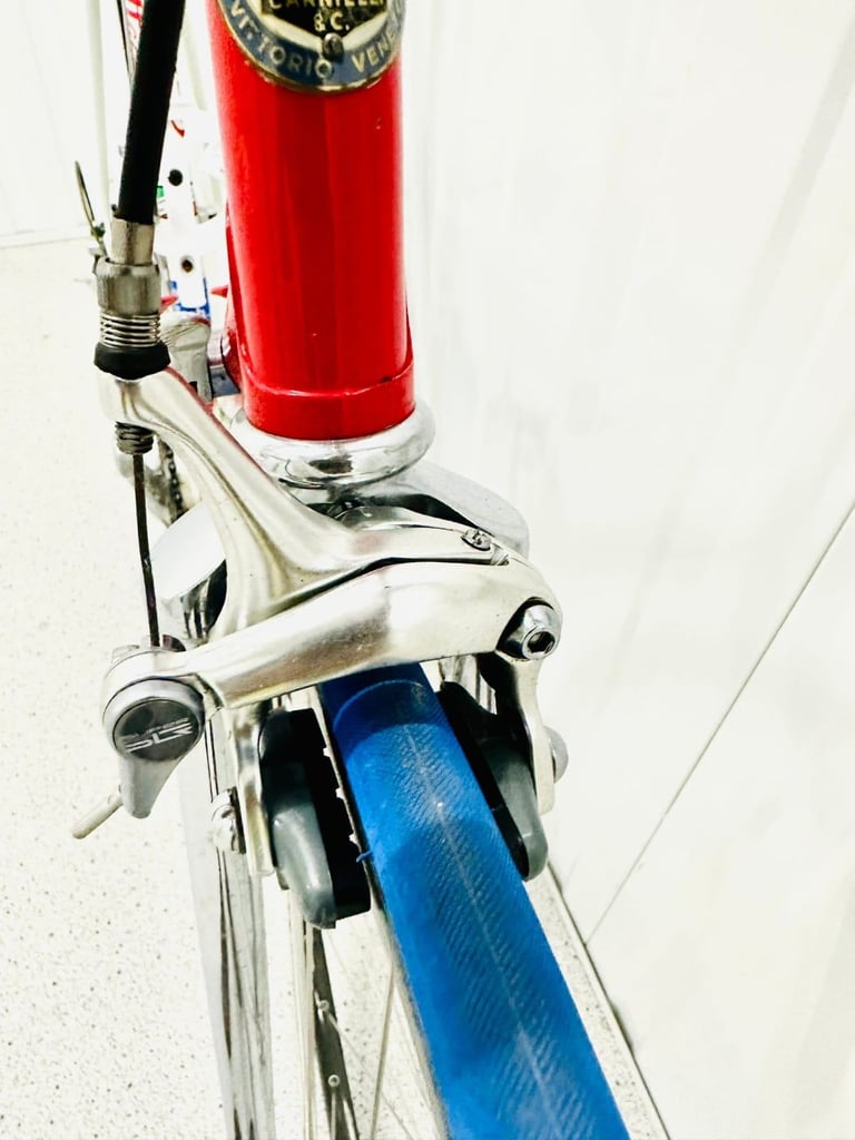 A7  BOTTECHIA Size/L Super LW Road Bike  12 Speed 700c Wheels