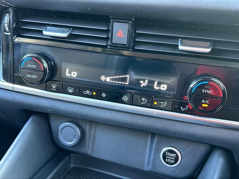 2023 Nissan Qashqai 1.3 DIG-T MHEV N-Connecta SUV 5dr Petrol Hybrid XTRON Euro 6 (s/s) (158 ps) S...