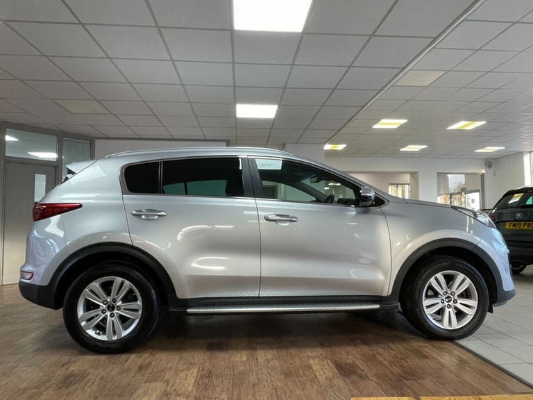 2017 Kia Sportage 1.6 GDi 2 SUV 5dr Petrol Manual Euro 6 (s/s) (130 bhp) ESTATE Petrol Manual