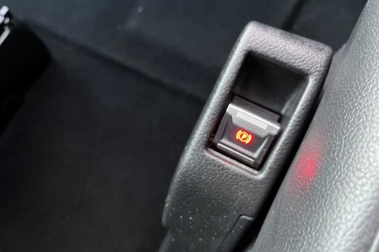 2023 Peugeot Traveller Business VIP 2.0 BlueHDi Diesel Automatic Start/Stop (180ps) MPV Diesel Au...