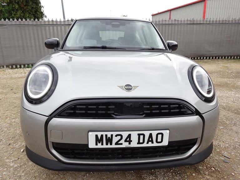 2024 24 REG MINI COOPER CLASSIC C AUTO DAMAGED REPAIRABLE SALVAGE