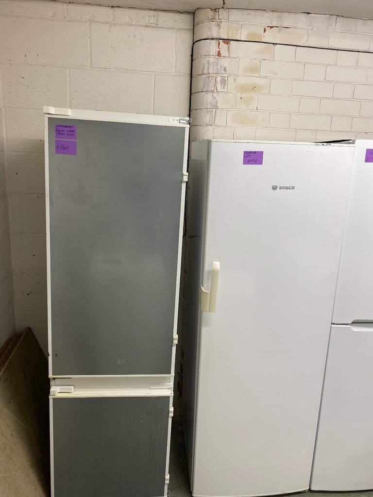 image for 📲GREY BOSCH 174CM HIGH 54CM WIDE INTEGRATED FRIDGE FREEZER 