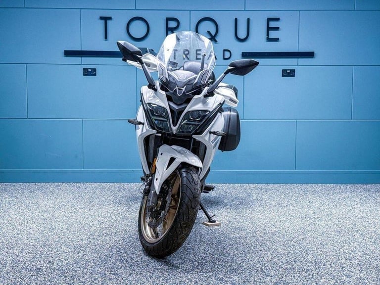 2022 22 CFMOTO 650GT 650 GRAND TOURING - LOW MILES - FULL SHAD LUGGAGE