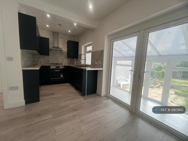 3 bedroom house in Jiggins Lane, Birmingham, B32 (3 bed) (#2180963)
