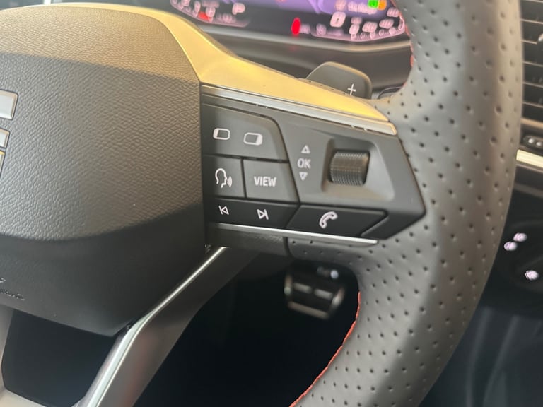 2025 SEAT Ateca 1.5 TSI EVO FR Sport 5dr DSG Estate Petrol Automatic