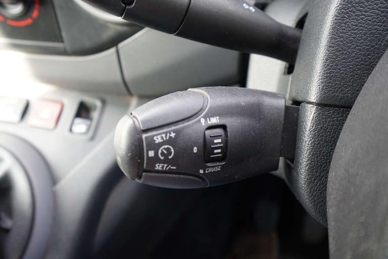 2018 Peugeot Partner 1.6 Partner Professional L1 Blue HDi + EURO 6 Panel Van Diesel Manual