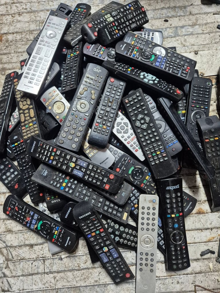 wholesale job lot 85 variety model tv remote control 