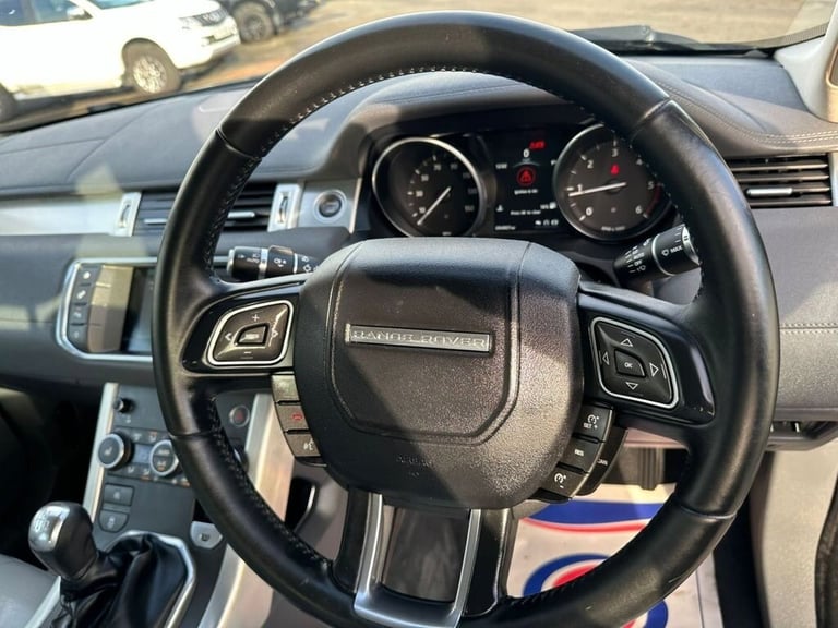 2015 Land Rover Range Rover Evoque 2.0 ED4 SE 5d 148 BHP Estate Diesel Manual