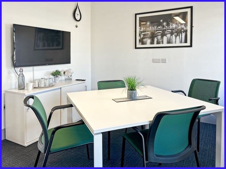 Belfast - BT1 1LU, 4 Desk serviced office to rent at Arnott House