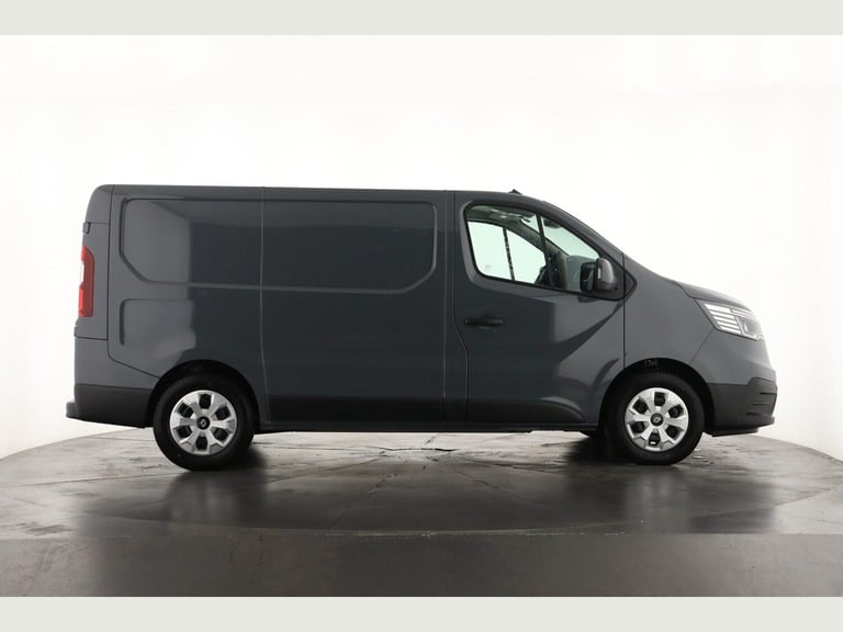 2024 Renault Trafic SL30 90kW 52kWh Advance Van Auto PANEL VAN Electric Automatic