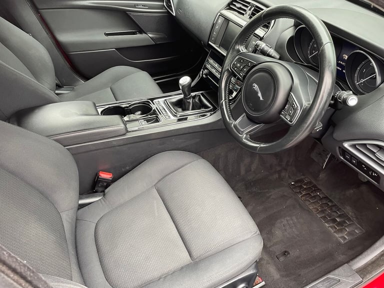 2015 Jaguar XE 2.0d SE 4dr SALOON DIESEL Manual