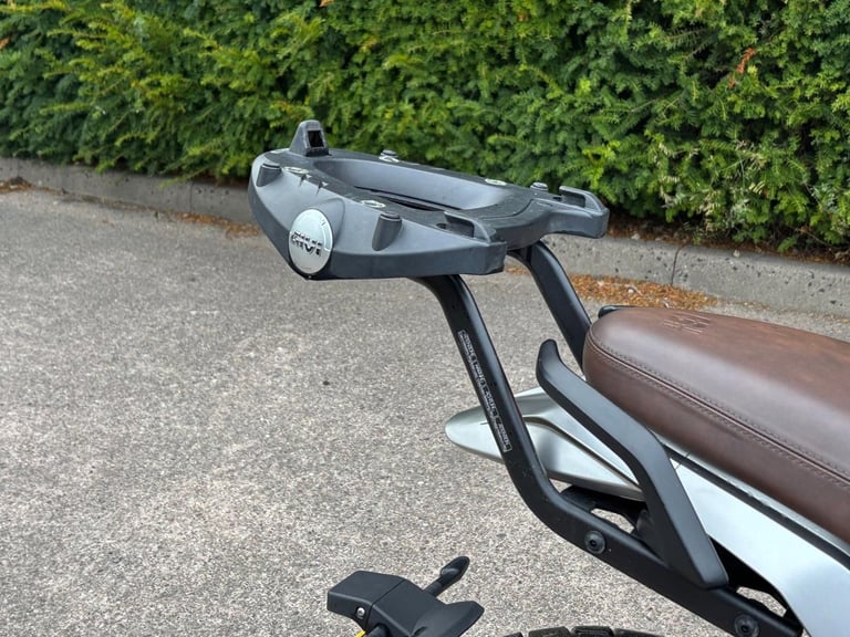 MOTO MORINI SEIEMMEZZO SCR - 2024 74 - LOW MILES - 