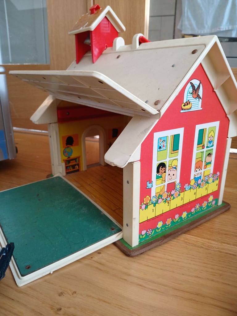 Dollshouse Vintage playmobil 1970’s Fisher Price Play Family Toy School Wooden Caravan Garbage Truck