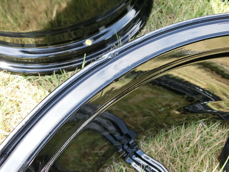 Volkswagen VW Transporter T5 20 Inch Alloy Wheel Set - Warfield Bracknell