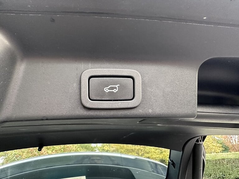 2018 Jaguar F-Pace 2.0d [163] R-Sport 5dr ESTATE DIESEL Manual