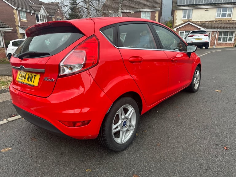 2014 ‘14’ Ford Fiesta 1.25 Zetec * low miles full service history* 