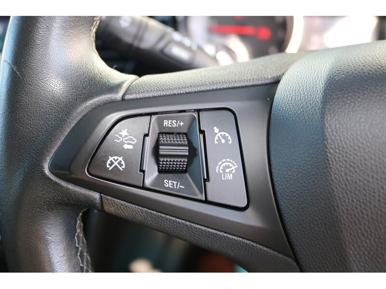 2017 Vauxhall Astra i Turbo SRi Estate Petrol Manual