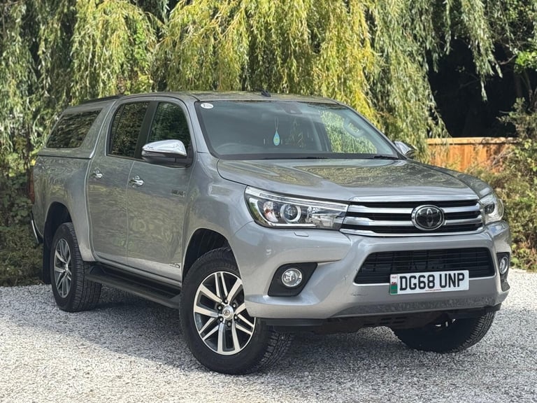 2018 Toyota Hilux 2.4 D-4D Invincible Auto 4WD Euro 6 (s/s) 4dr (TSS) PICK UP Diesel Automatic