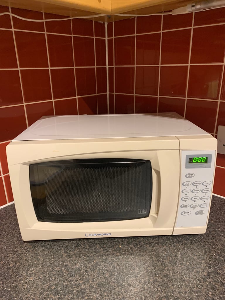 image for CookWorks 700W Microwave