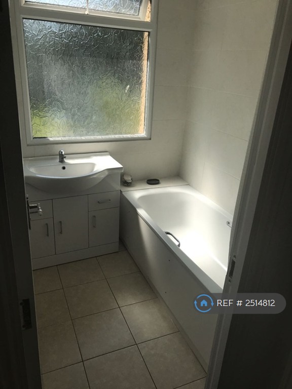 1 bedroom in Como Road, London, SE23 (#2514812)