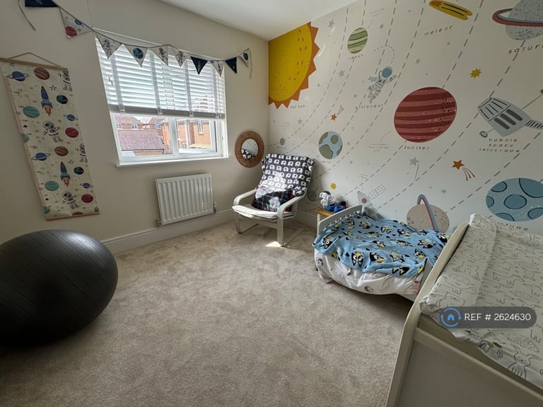 5 bedroom house in Barlow Road, Hamilton, Leicester, LE5 (5 bed) (#2624630)