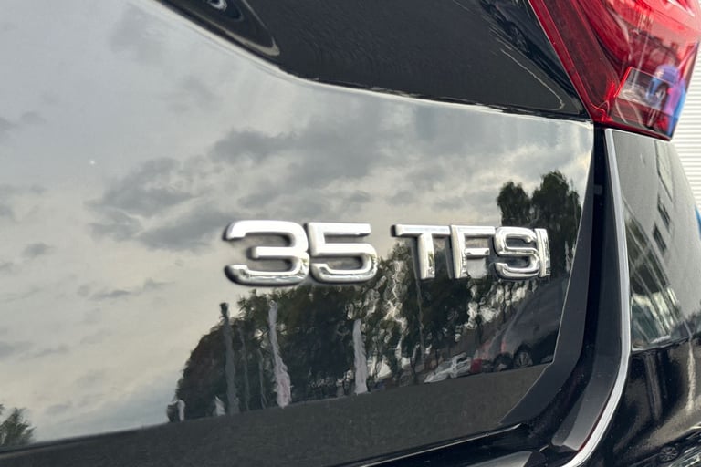 2022 Audi Q2 S line 35 TFSI  150 PS 6-speed SUV PETROL Manual