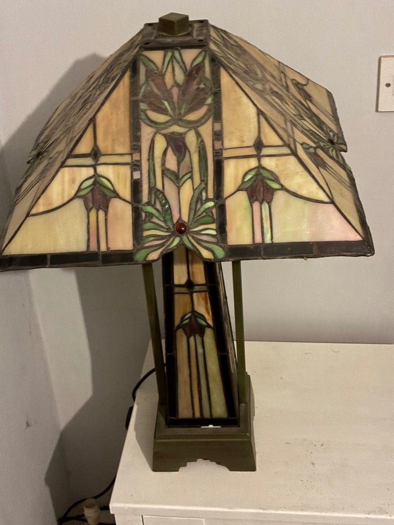 Lamp tiffany style