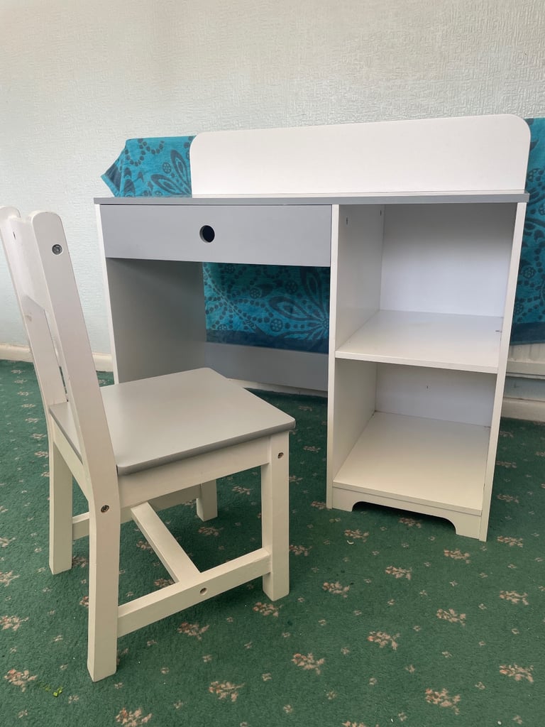 Children’s desk