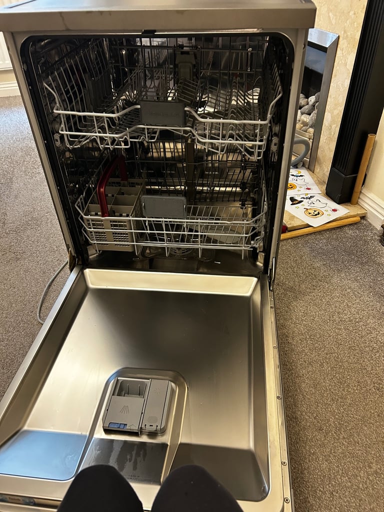Blomberg Freestanding Dishwasher 