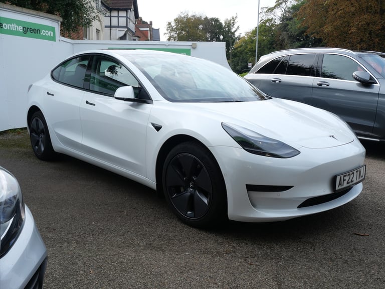2022 Tesla Model 3 Standard Range Plus Electric Auto RWD (241 bhp) 4dr Electric