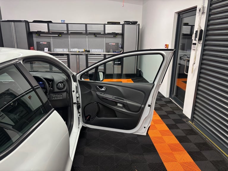 2015 Renault Clio 1.2 16V Dynamique MediaNav 5dr HATCHBACK Petrol Manual