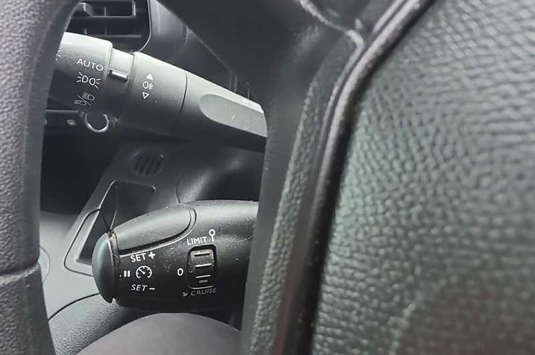 2023 Peugeot Partner 1000 1.5 BlueHDi 100 Professional Premium + Van PANEL VAN DIESEL Manual